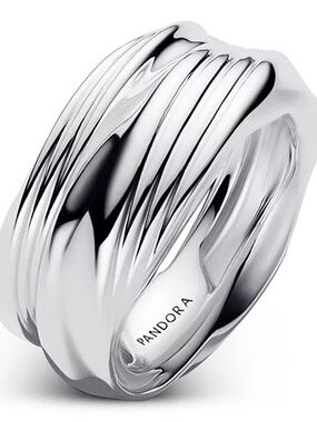 Pandora Twisted Single Stackable Ring